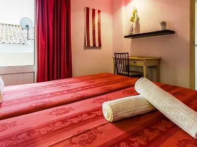 Отель Do Sol 2*